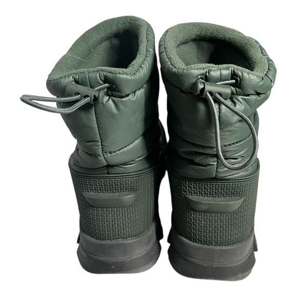 Hunter Intrepid Insulated Short Snow Boots - Women’s Size 7 (EU 38) Dark Green - Picture 2 of 9